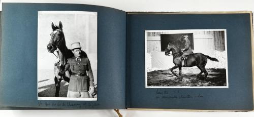 vintage photography album -  LES PELERINS DE SAUMUR