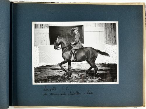 vintage photography album -  LES PELERINS DE SAUMUR